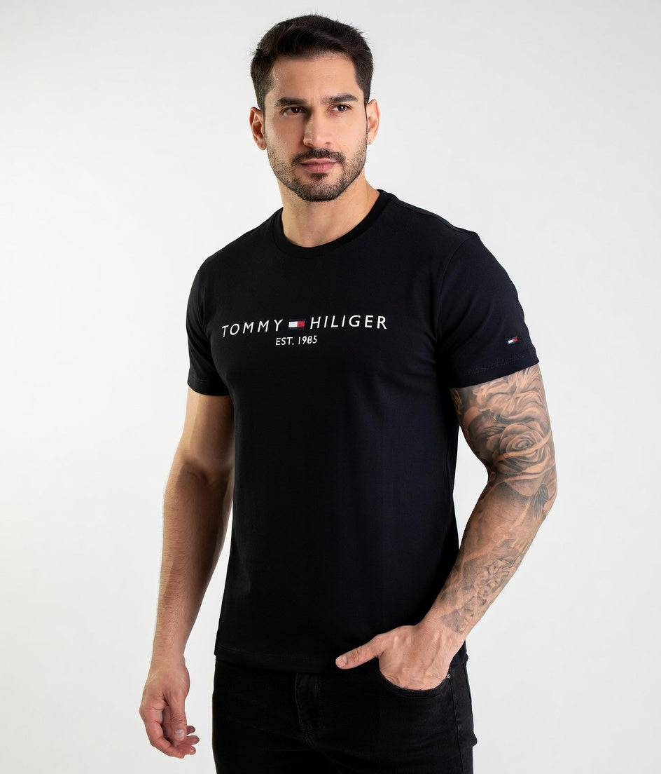 Camiseta Tommy Hilfiger 1985 Preta